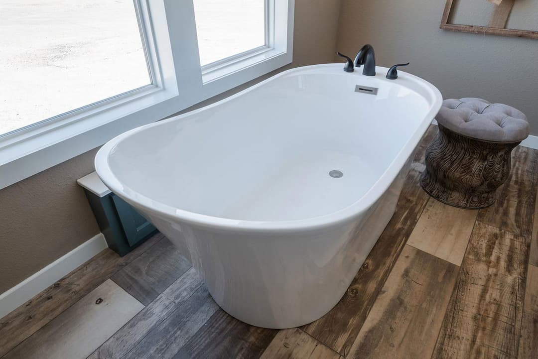 Innovation 3266f bathroom home features