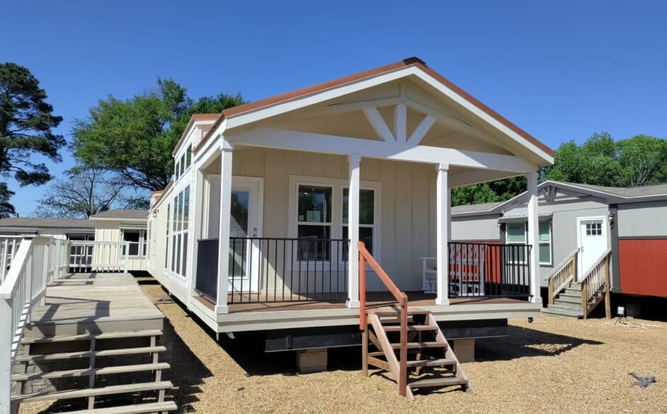 Eagle j60ep8 elevation and exterior home features