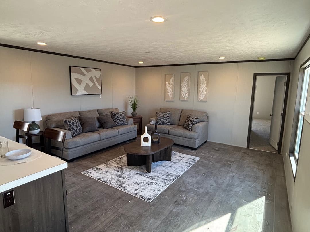 Balance (clearance) interior home features