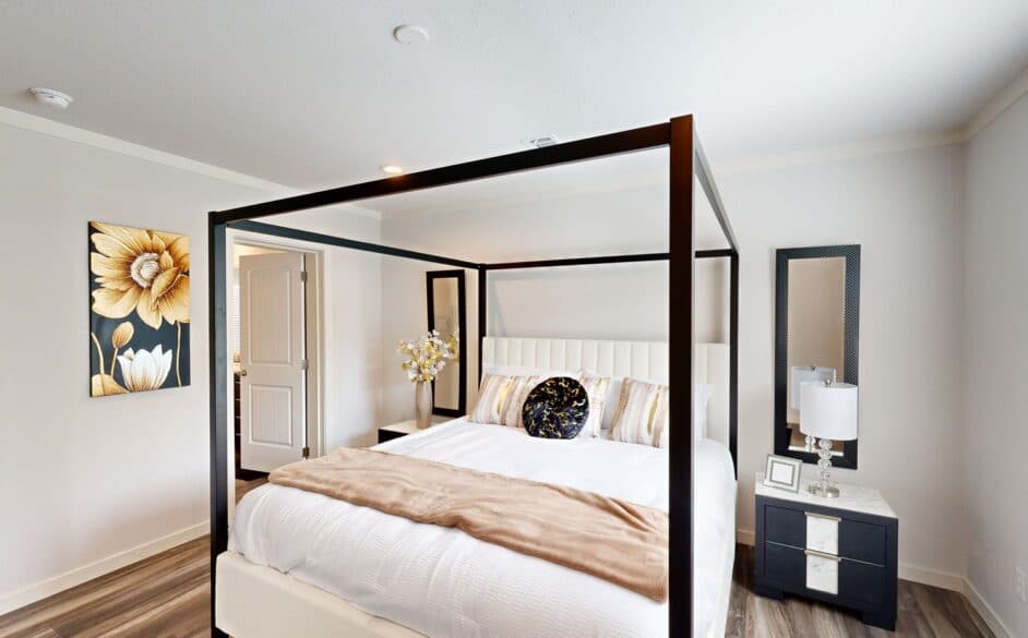 Nordic 6364 bedroom home features