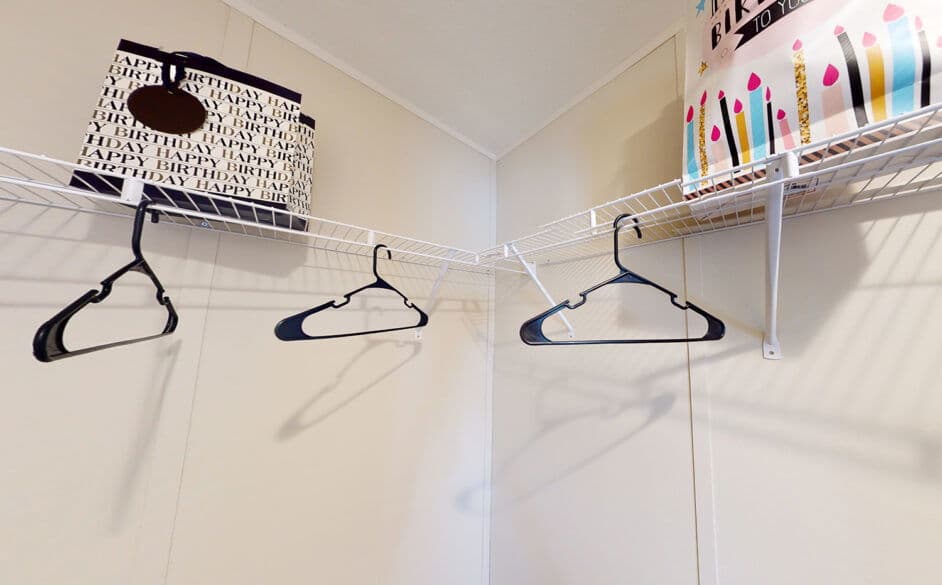 Turk t68c bedroom home features