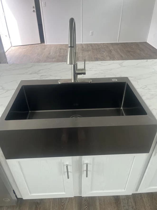 Pinnacle 16602p kitchen home features