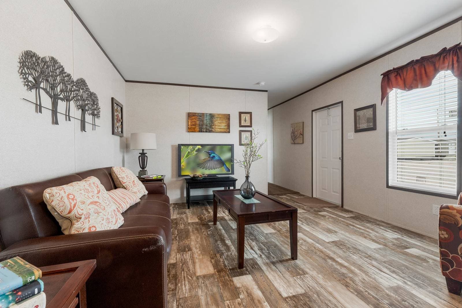 Rm1466a interior home features