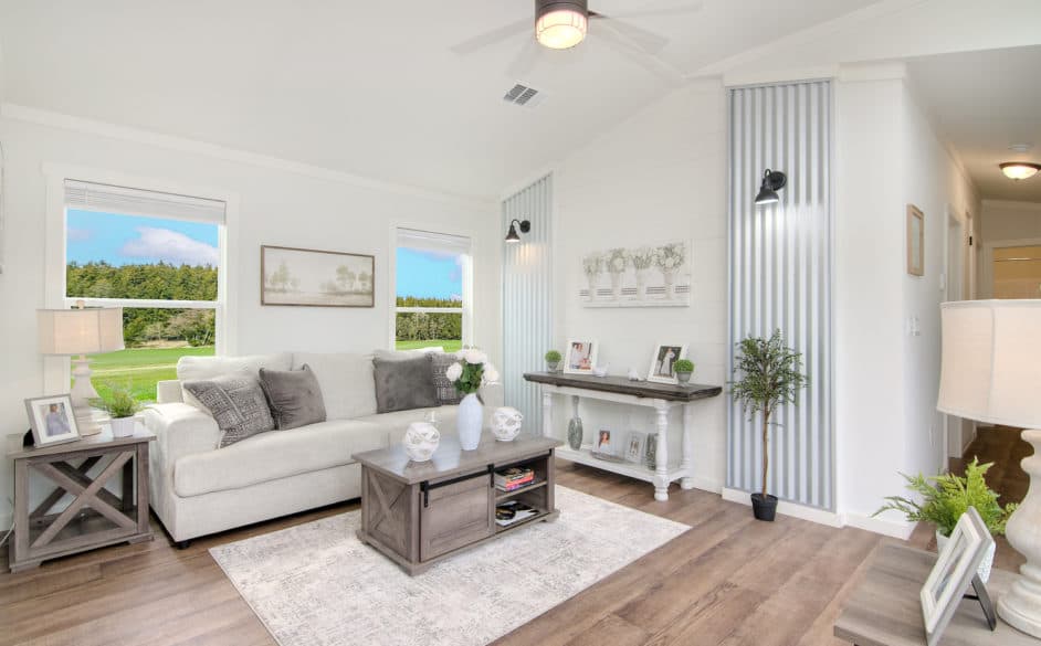 Opal 5663 interior home features