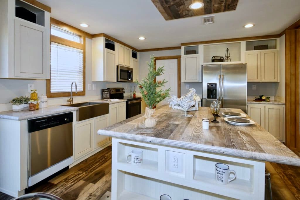 Macey 9768 kitchen home features