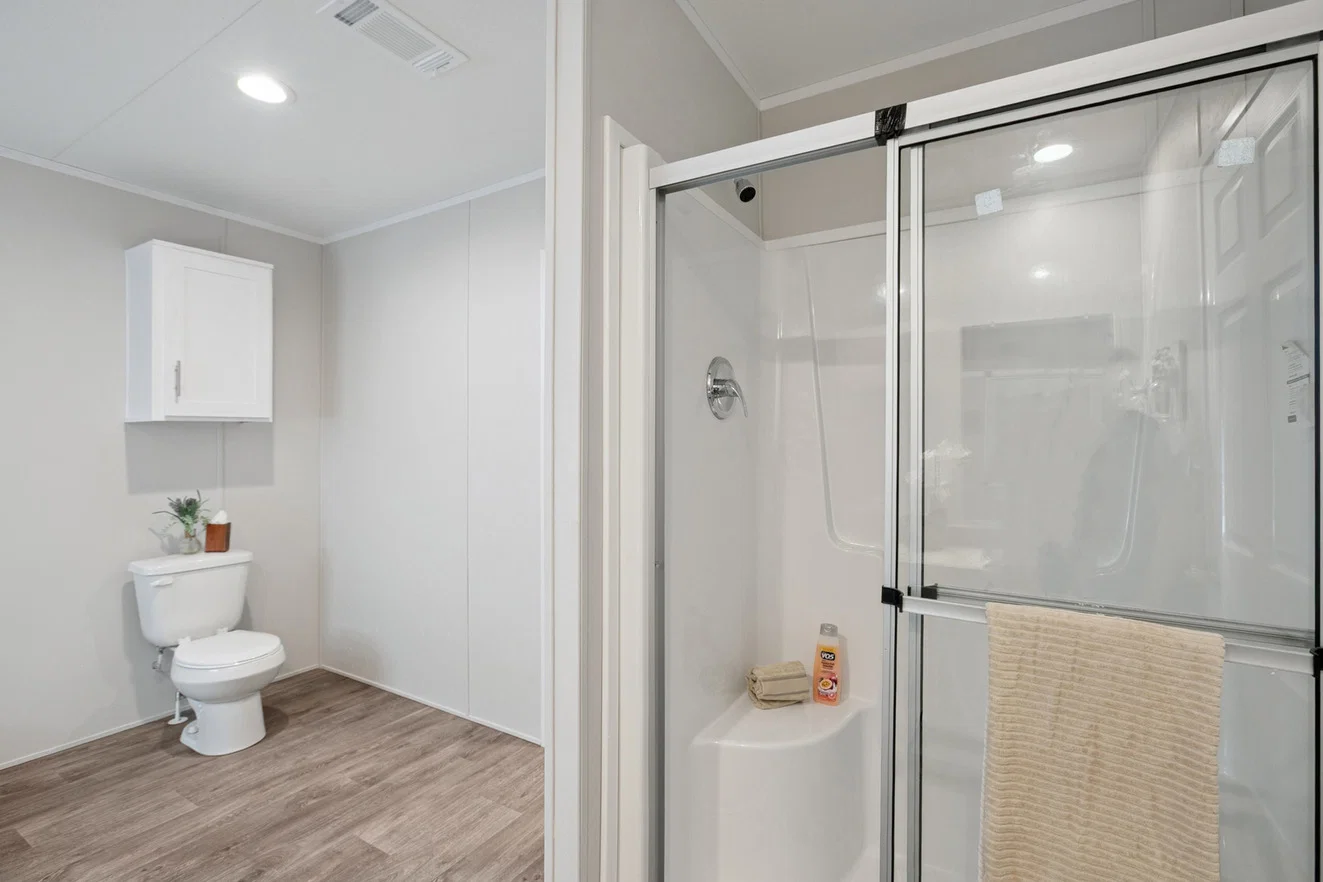 Valuhomes 28563p bathroom home features