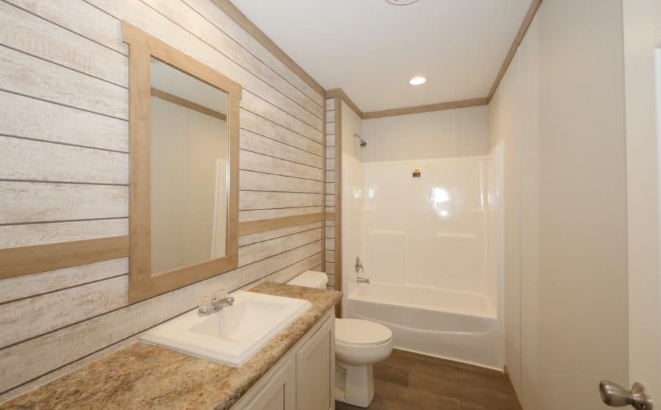 Wranglers retreat t70p bathroom home features