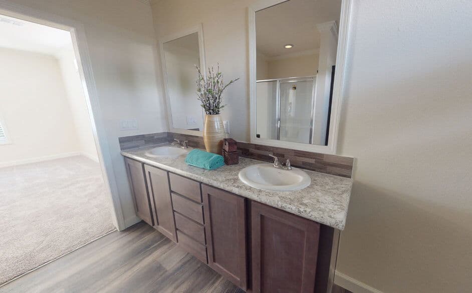 Reserve s56j bathroom home features
