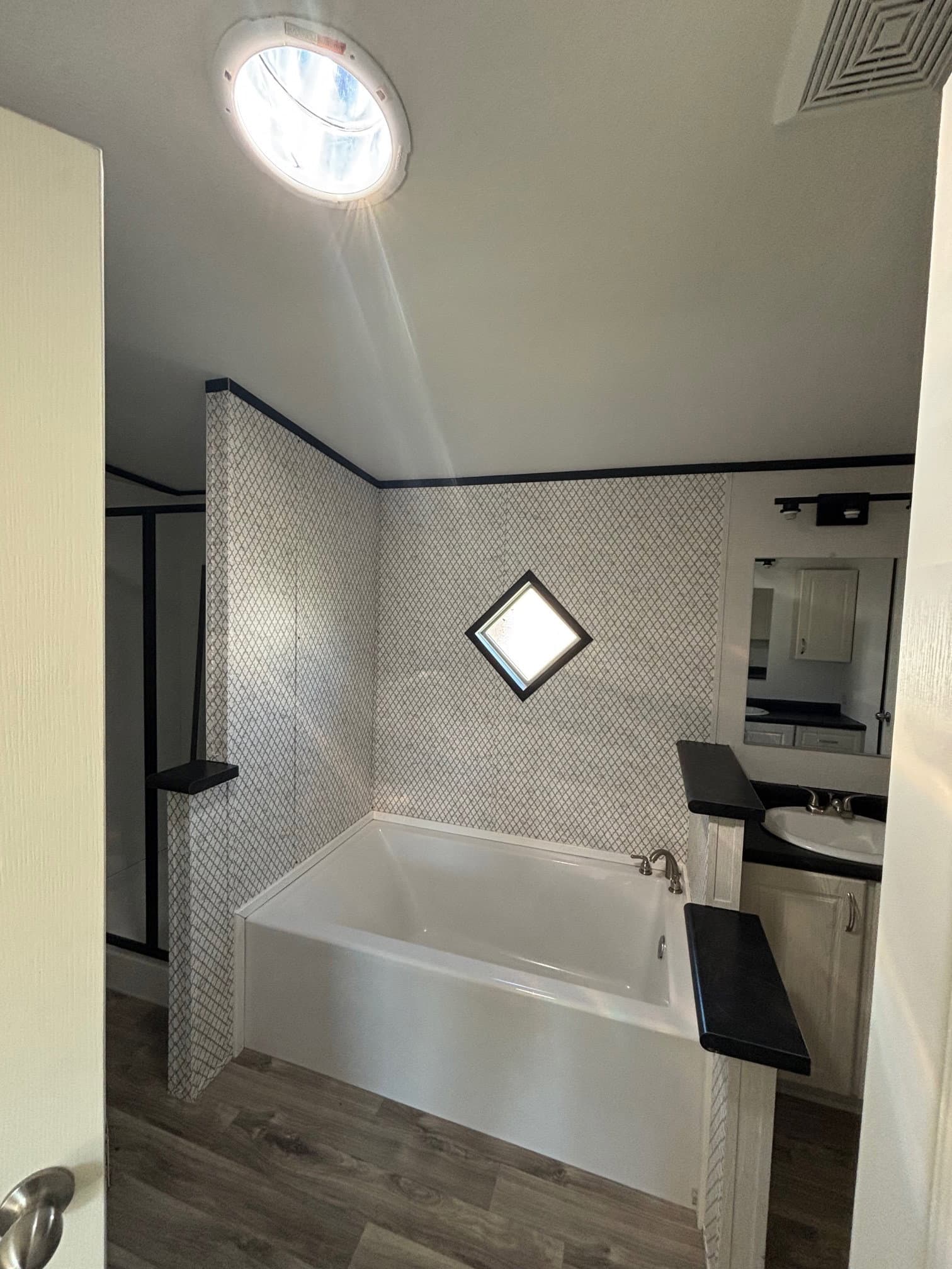 Legacy 24x68 4 bedroom 2 bath (builder financed homes)  home features