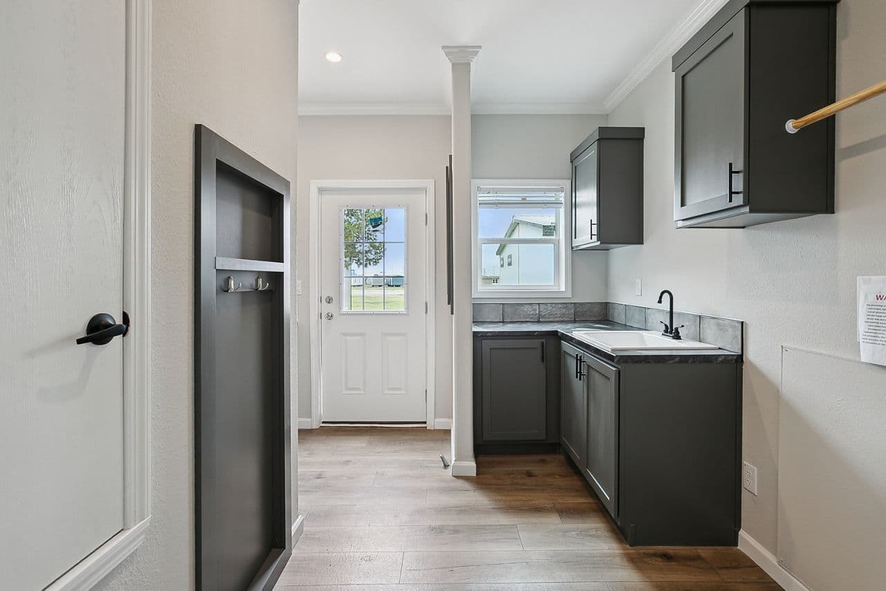 Innovation 3276aa interior home features