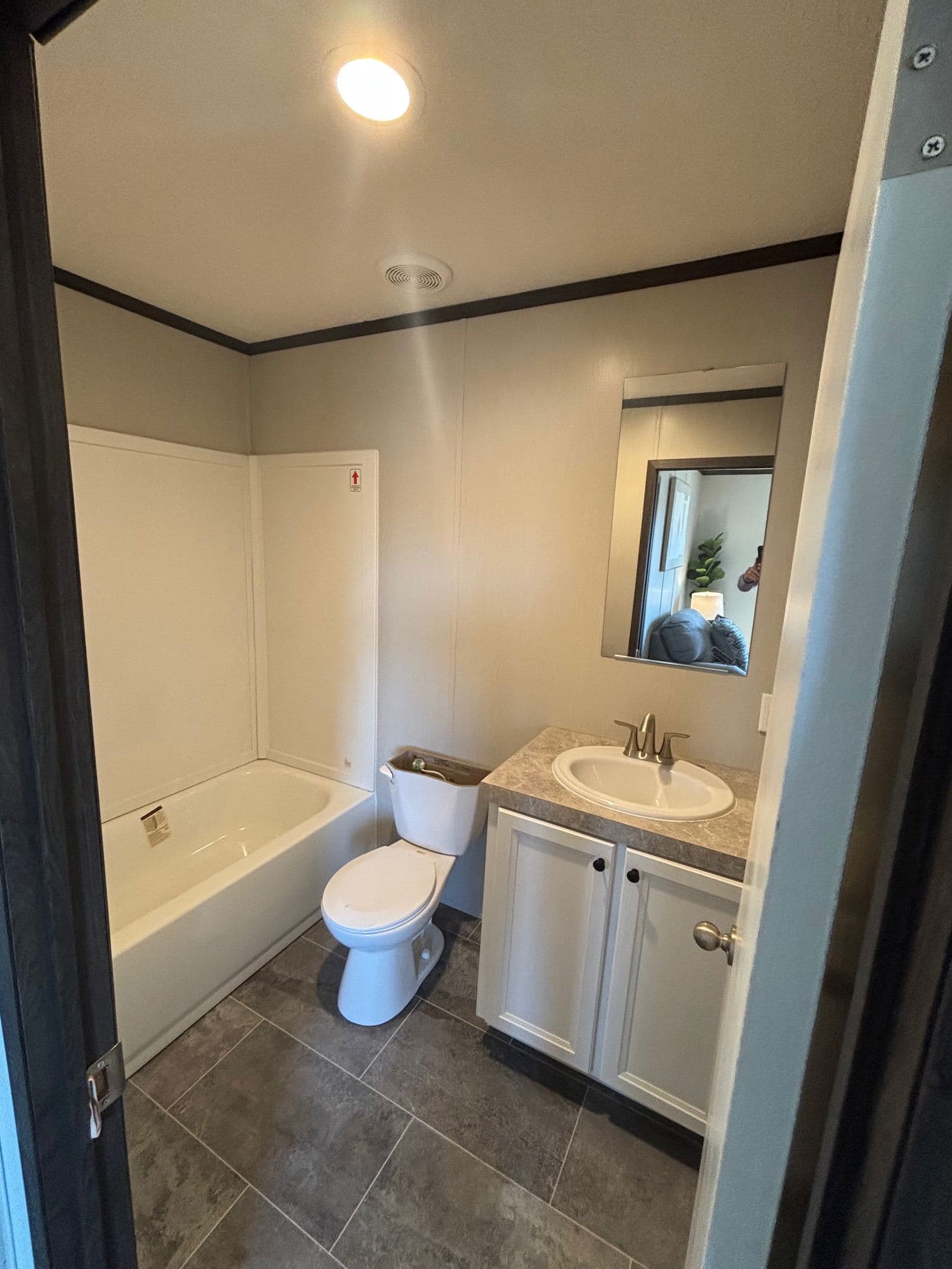 Balance (clearance) bathroom home features