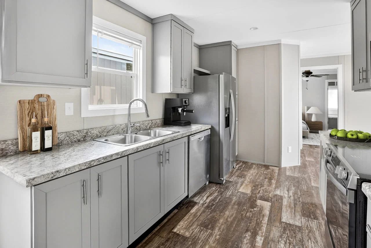 Nm1676s kitchen home features