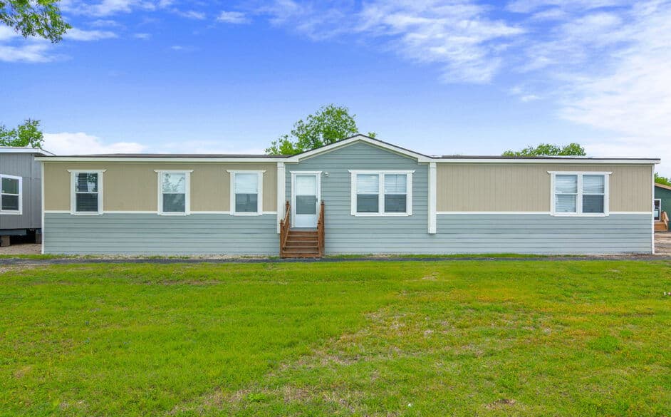 Trailblazer t76b elevation and exterior home features