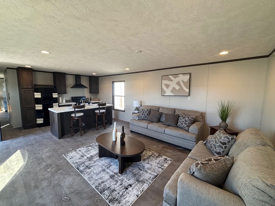 Balance (clearance) interior home features