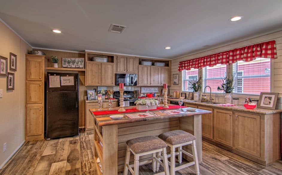 Bandera 3356 kitchen home features