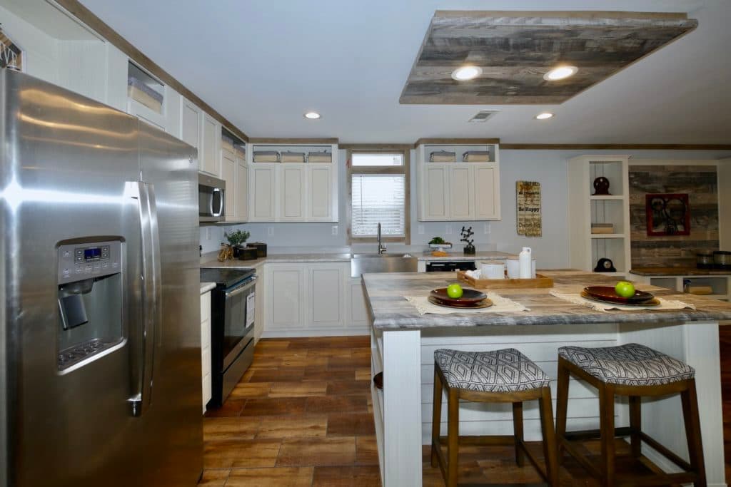 Isabel 9676 kitchen home features