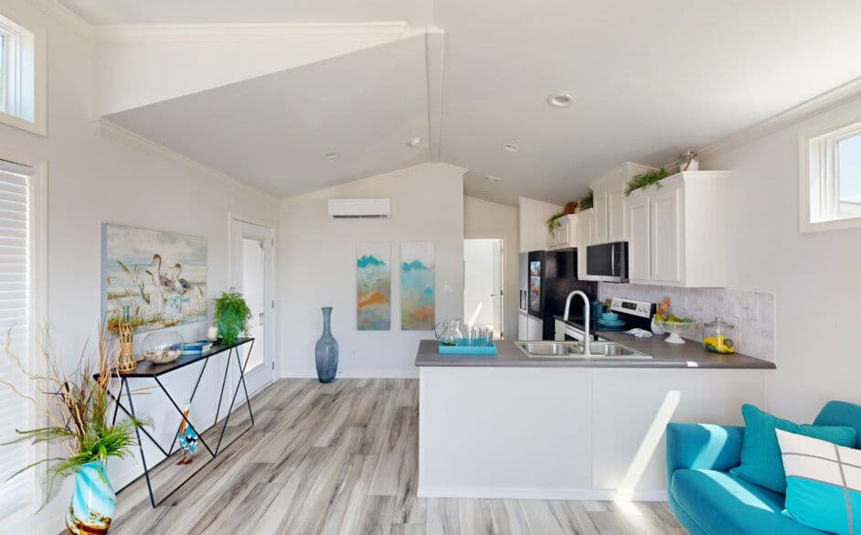 Sparrow c34ep8 interior home features