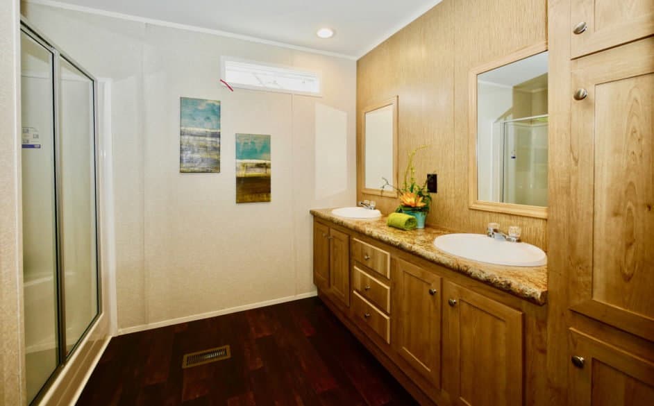 Park hill 342 bathroom home features