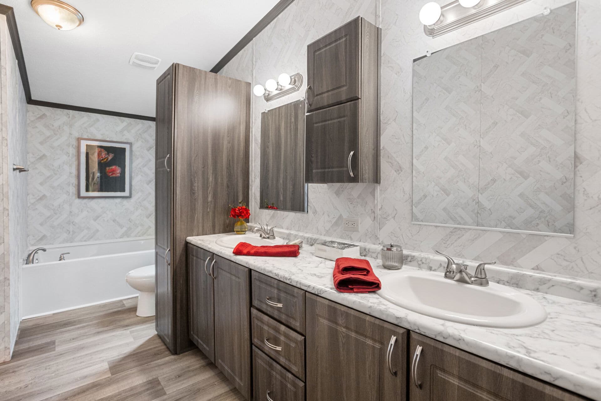 Classic c-3252-32d bathroom home features