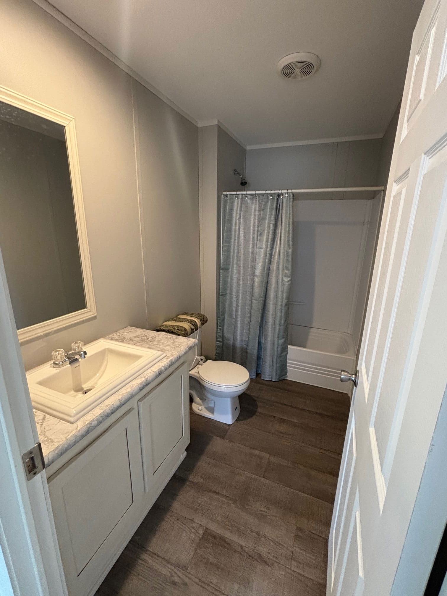 Oak creek - 9357 (clearance) bathroom home features