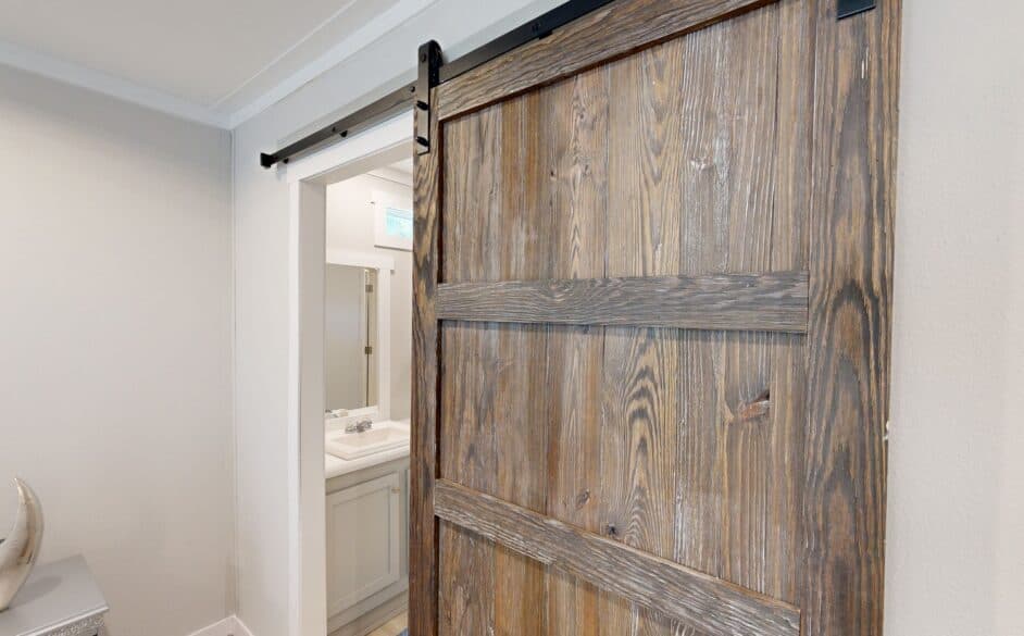 Vaquero t56p bathroom home features