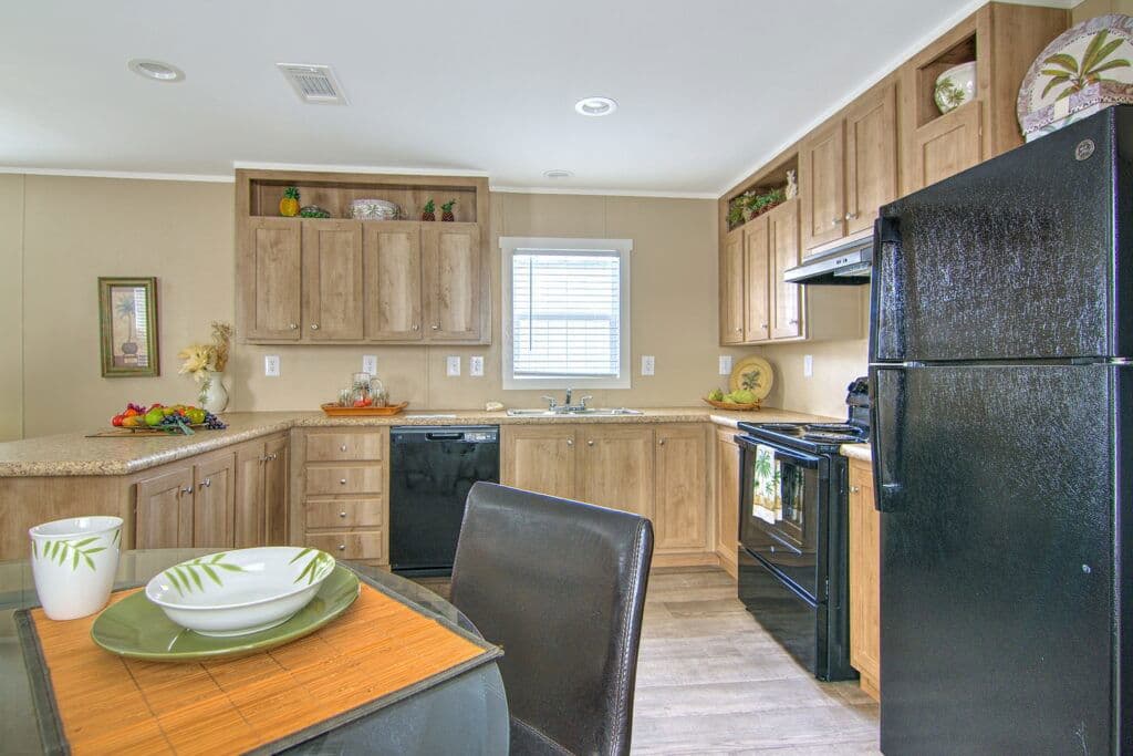 Phoenix 9277 exterior home features