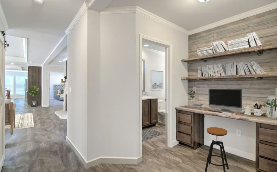 Haven 6368 interior home features