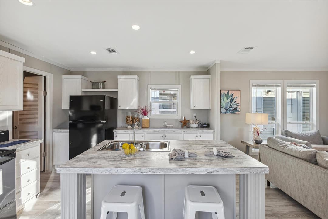 Redman 1676s interior home features