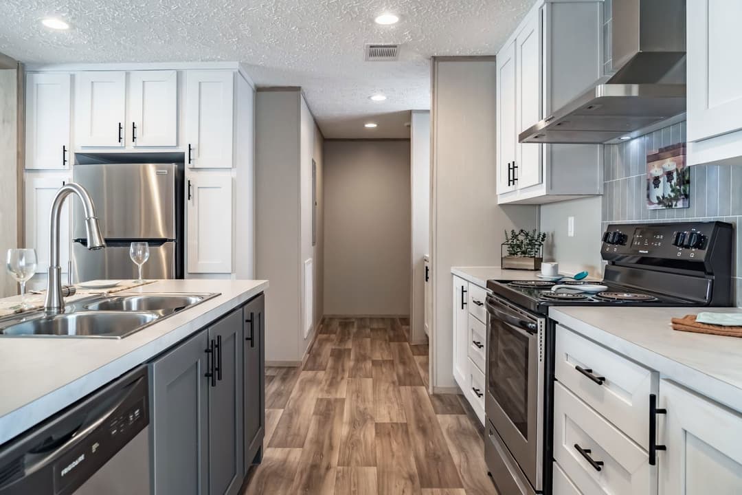 Rio kitchen home features