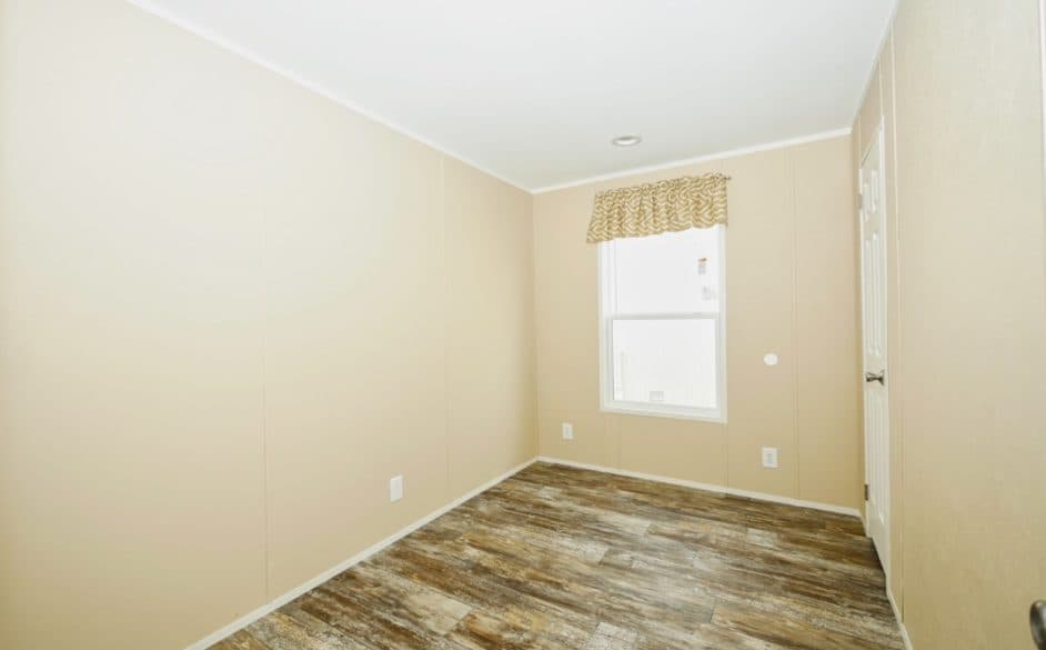 Park forest 323 bedroom home features