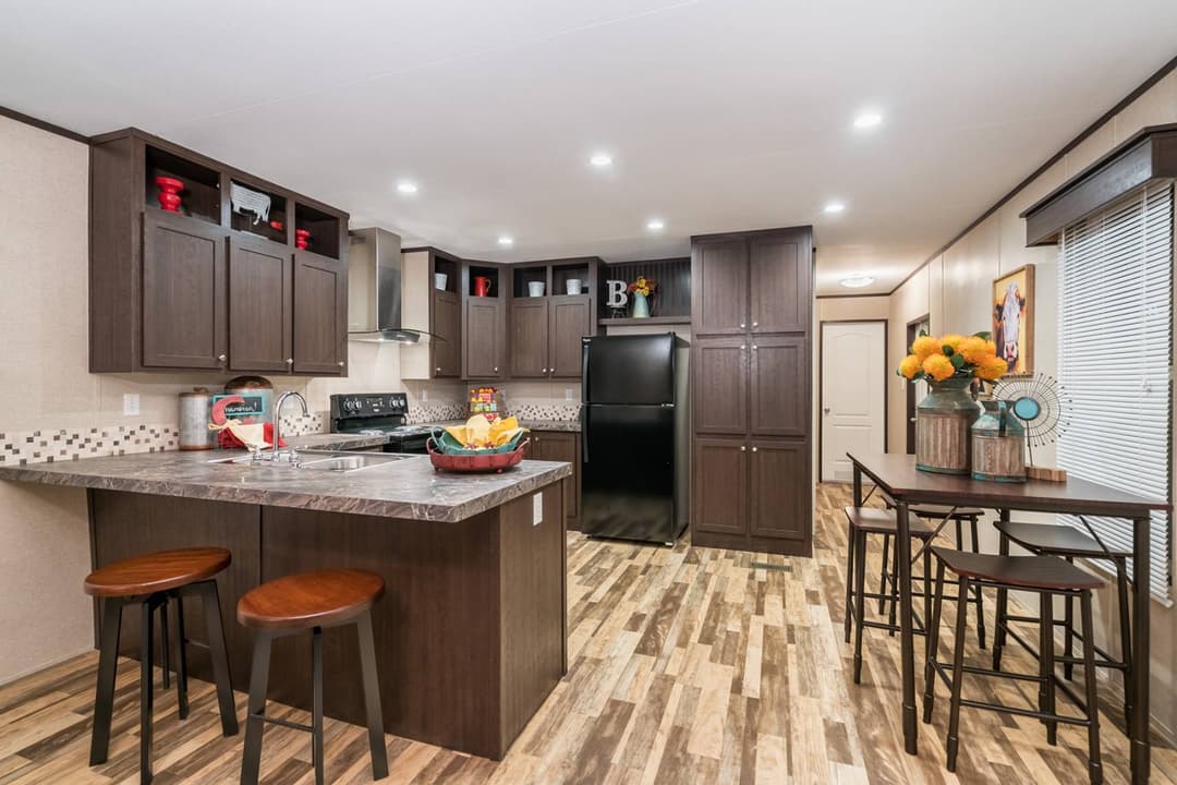 Cs1676g kitchen home features