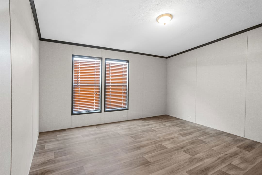 Classic c-3252-32d bedroom home features