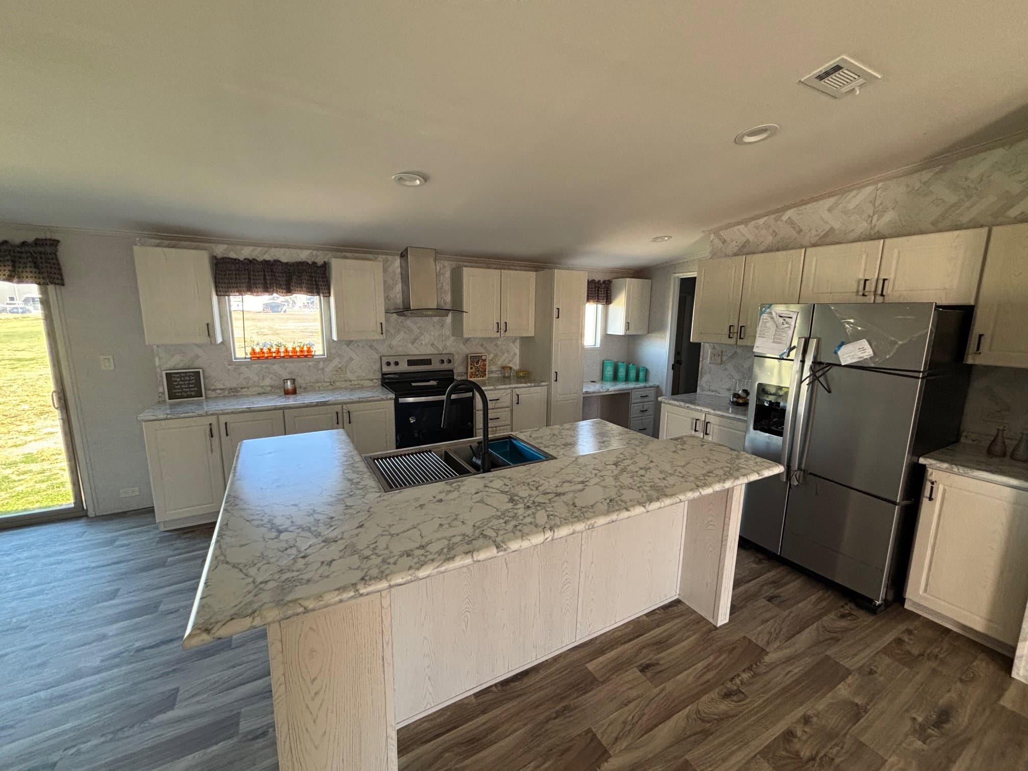 Legacy 32x60 doublewide 4 bedroom 2 bathroom (builder financed homes)  home features