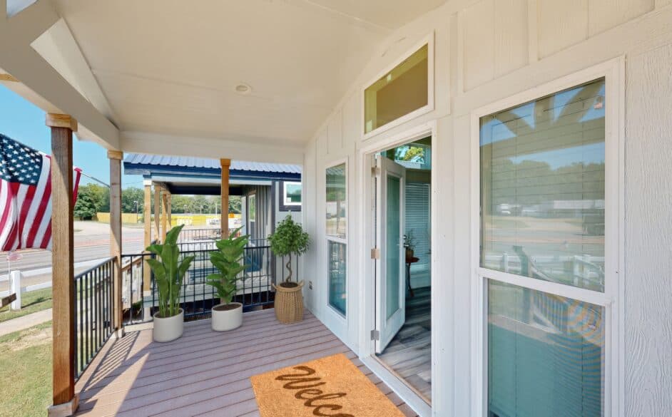 Sparrow c34ep8 exterior home features