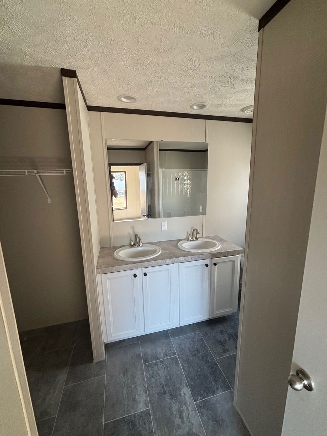 Balance (clearance) bathroom home features