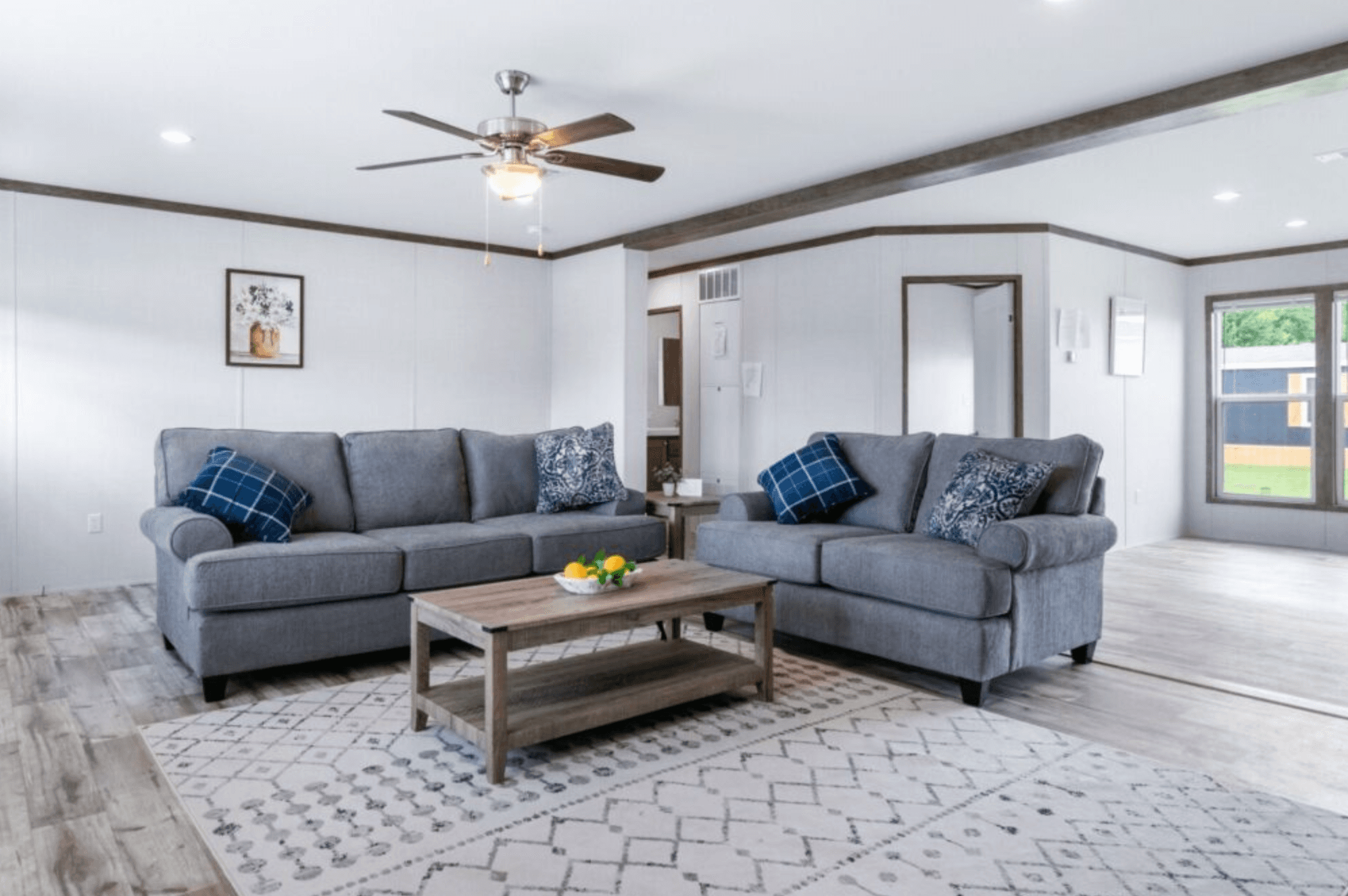 Palmer interior and hero home features