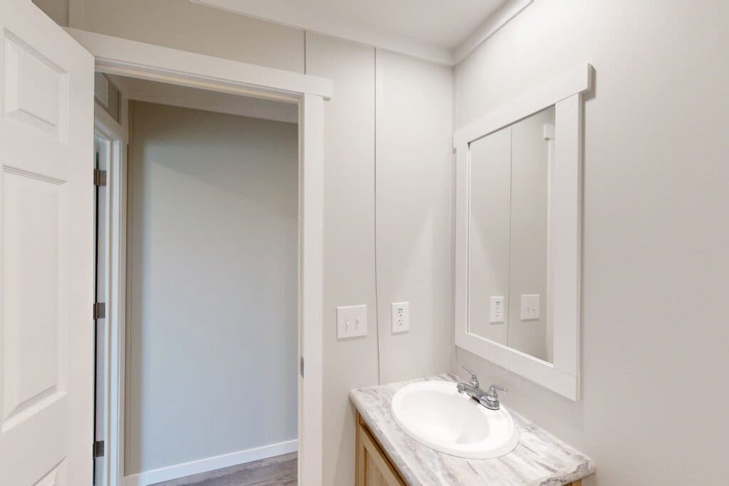 Balboa 7266 bathroom home features