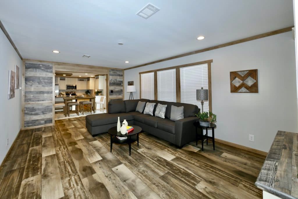 Mariana 9776 interior home features