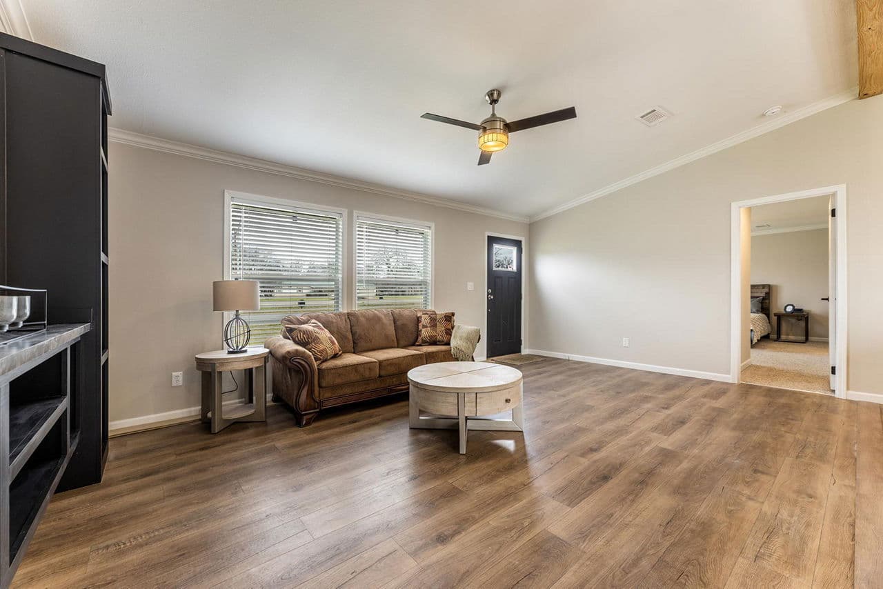 Innovation 2864h interior home features