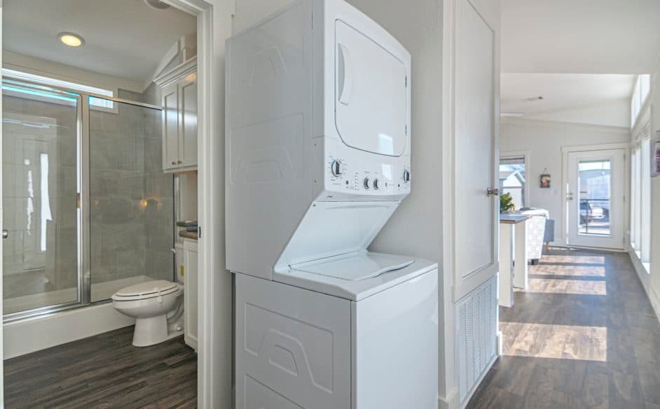 Starling d40ep8 interior home features