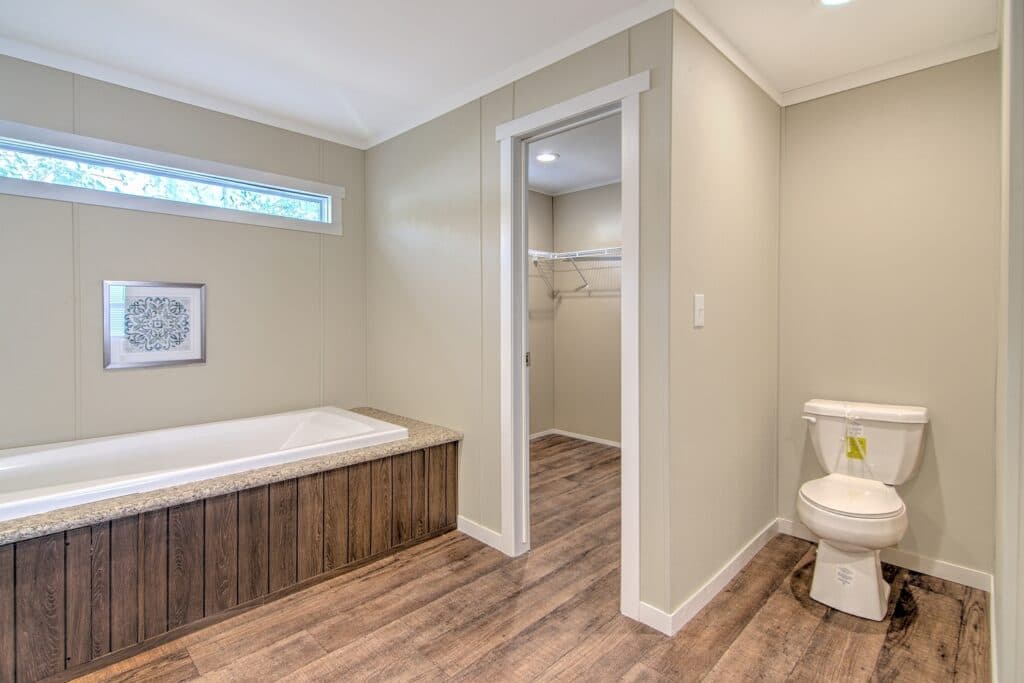 Bella 9876 bathroom home features