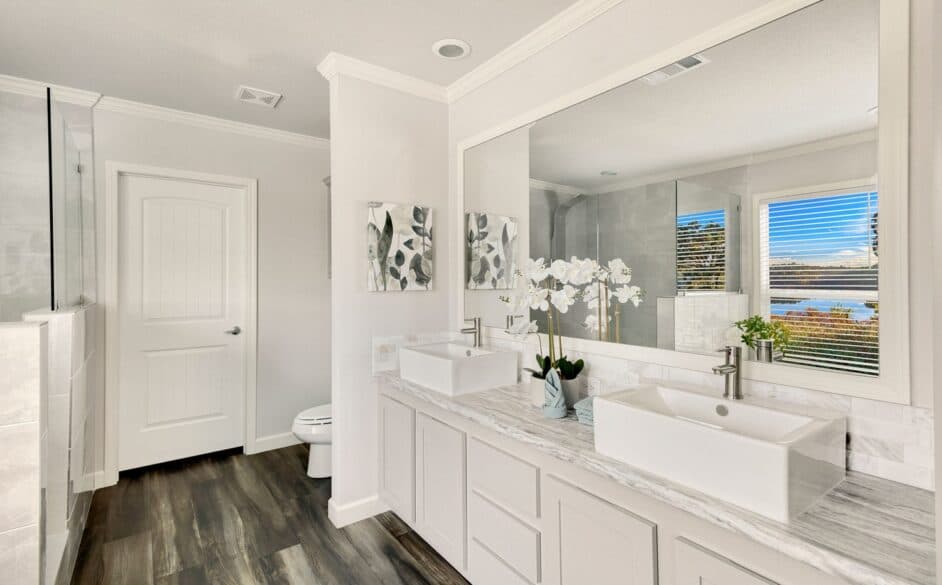 Haven 6368 bathroom home features