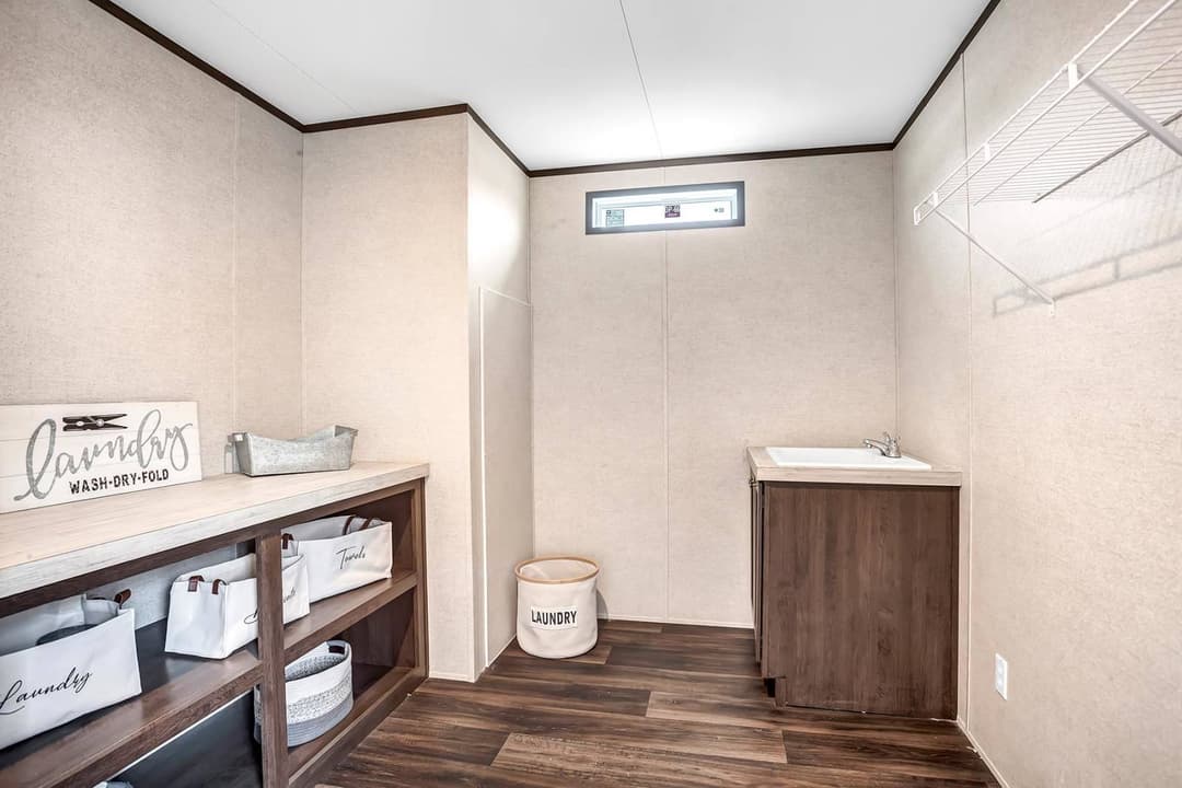 Nm3256f interior home features