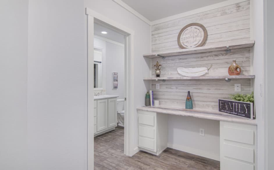 Haven 6368 interior home features