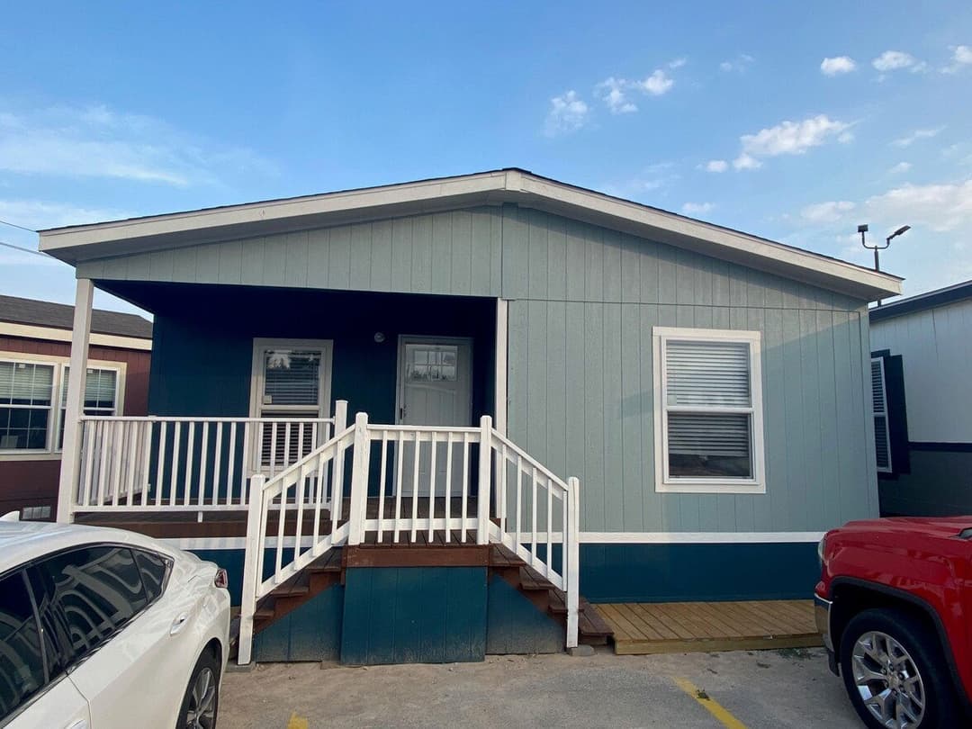 Pinnacle 28523f exterior home features