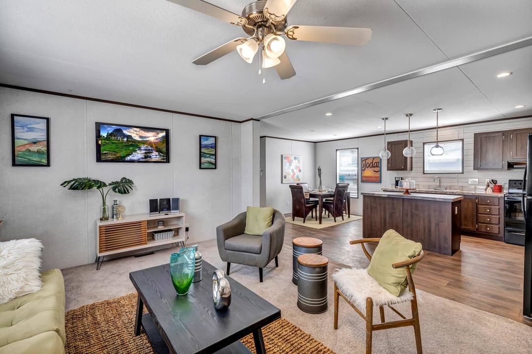 Rm2856b interior home features