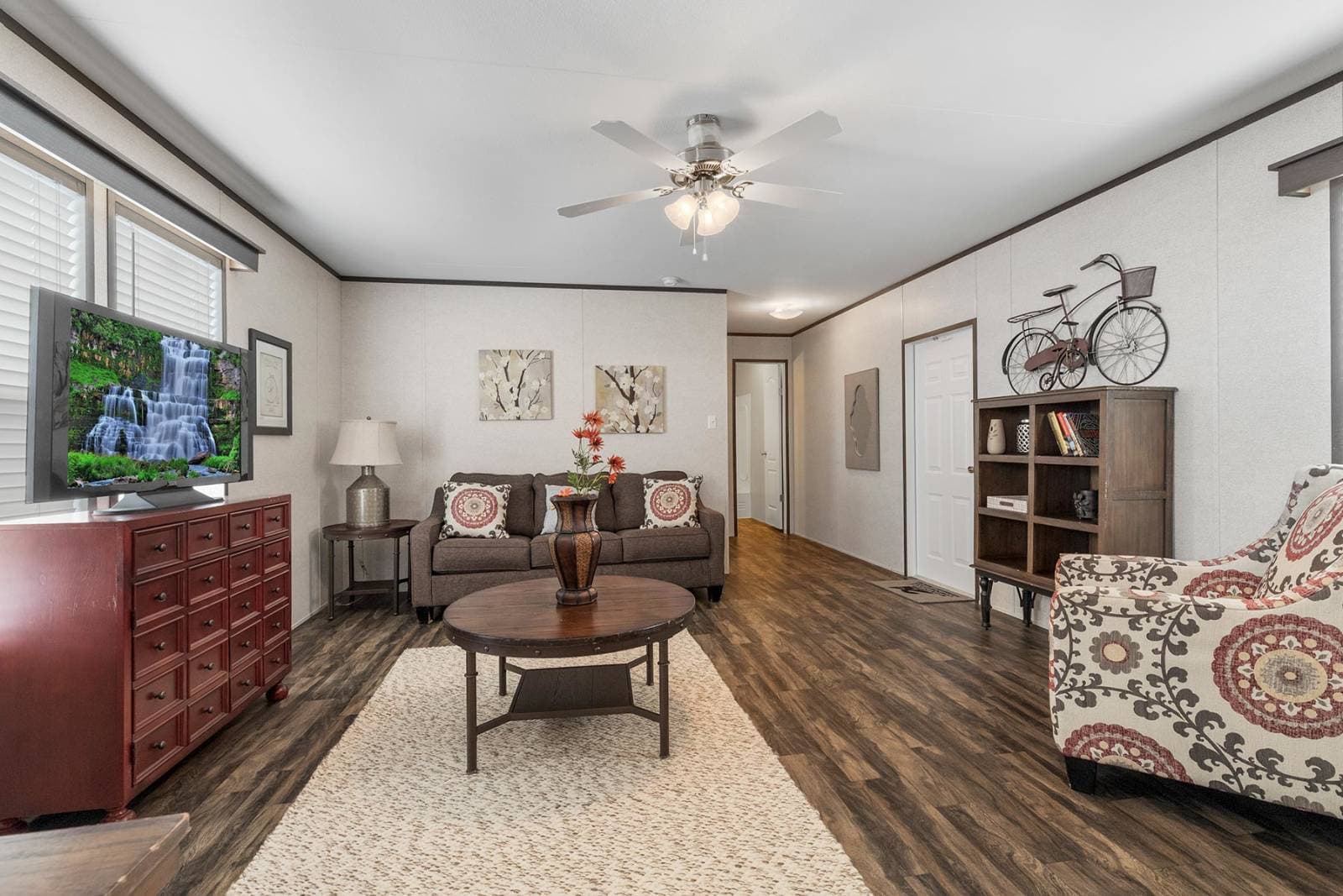 Cs1660a interior home features