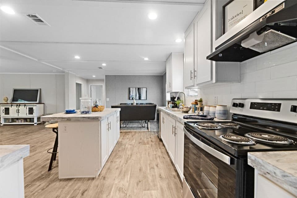 Pinnacle 32523p kitchen home features