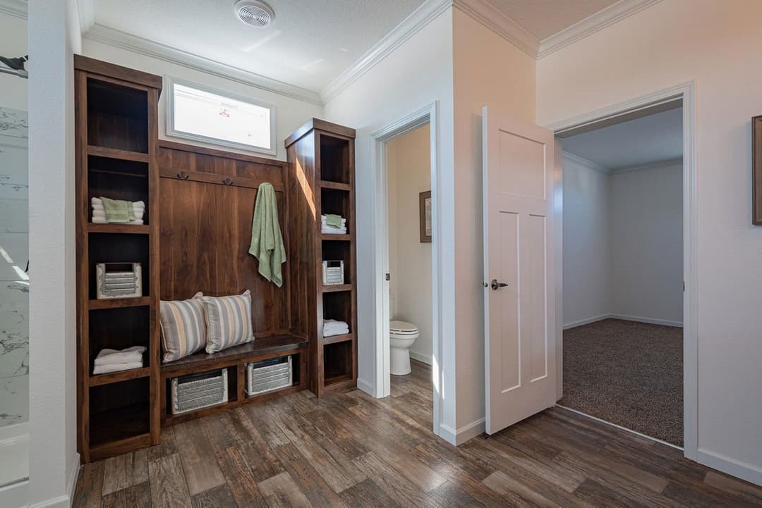 Innovation 3276n bathroom home features