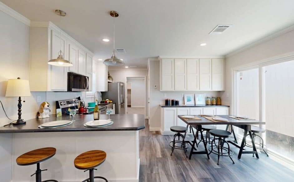 Gold spur 5616 kitchen home features